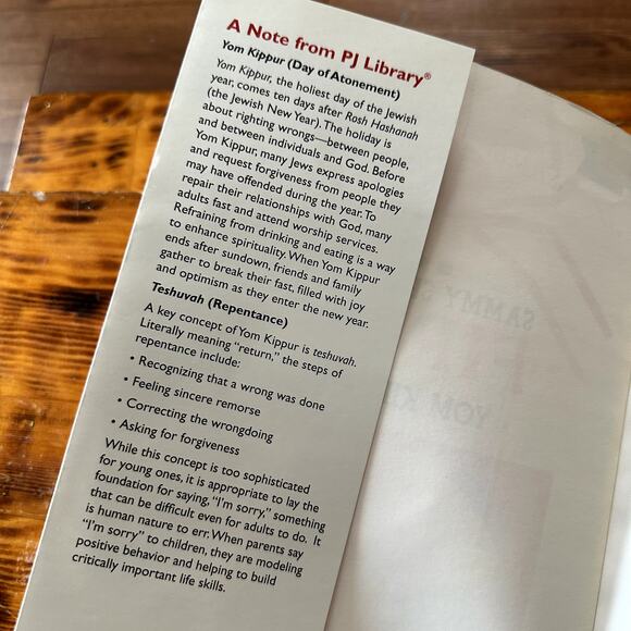 PJ Library Sammy Spider's First Yom Kippur Jewish Paperback Book - Picture 2 of 11